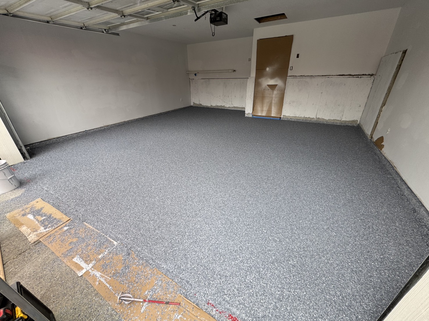 Garage after epoxy coating