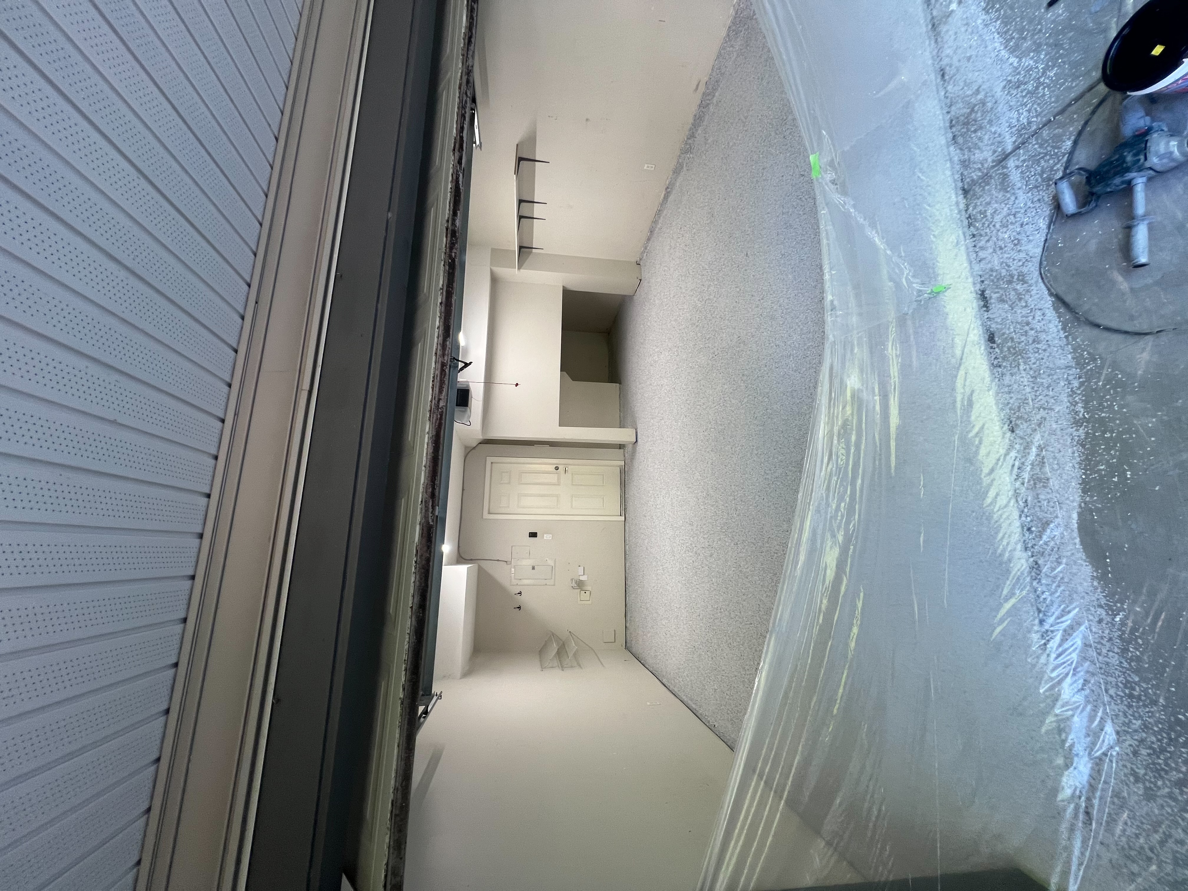 Garage after epoxy coating